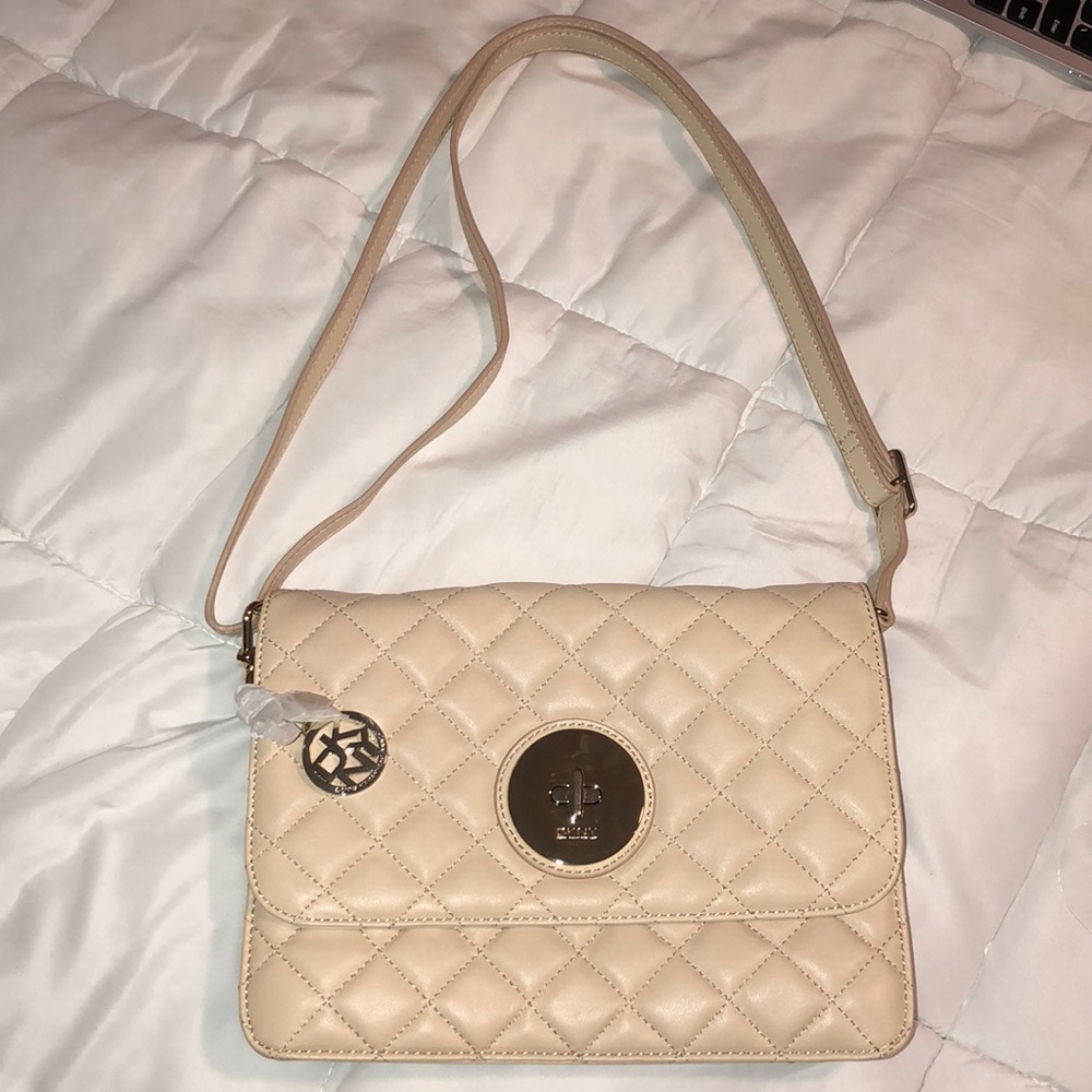 BRAND NEW DKNY CROSSBODY BAG